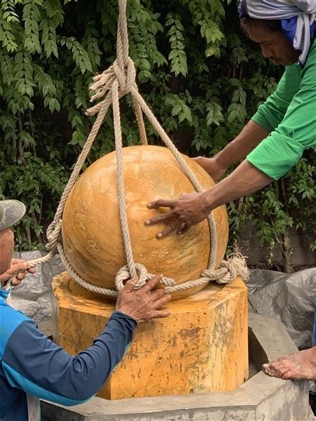 หินหมุนเสริมฮวงจุ้ย หินหมุนนำโชค หินมงคล ลูกแก้ว | คุ้มตราหลวง - คลองสามวา กรุงเทพมหานคร