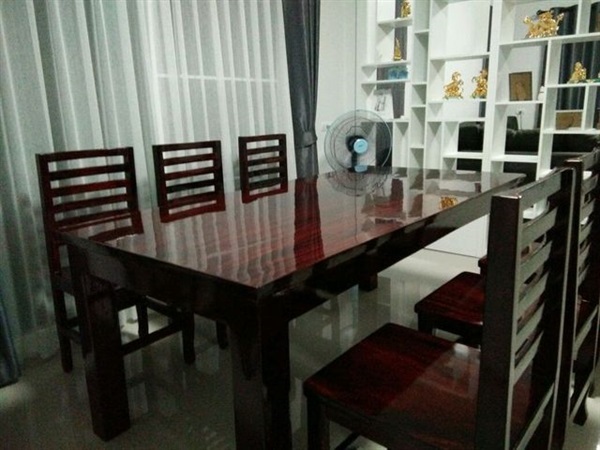 โต๊ะไม้แผ่นเดียวพร้อมเก้าอี้  | ร้าน Chat_Shop  (เฟอร์นิเจอร์ไม้)  - บางใหญ่ นนทบุรี
