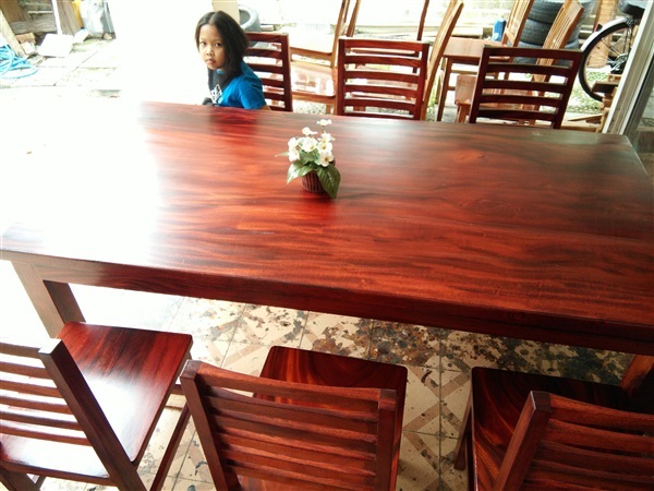 โต๊ะไม้แผ่นเดียว พร้อมเก้าอี้ | ร้าน Chat_Shop  (เฟอร์นิเจอร์ไม้)  - บางใหญ่ นนทบุรี