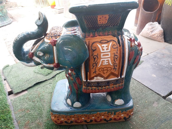 ช้างทรง | ร้านจอย เชรามิก - จตุจักร กรุงเทพมหานคร