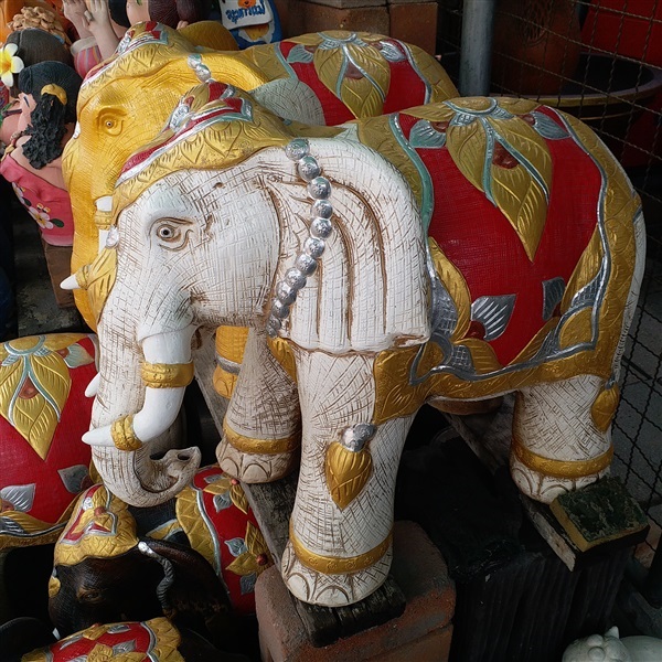 ช้างทรง ดินเผา | ร้านจอย เชรามิก - จตุจักร กรุงเทพมหานคร