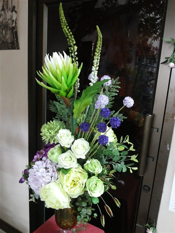 แจกันดอกไม้ | แพทริเซีย ฟรอริสท์ - พระโขนง กรุงเทพมหานคร