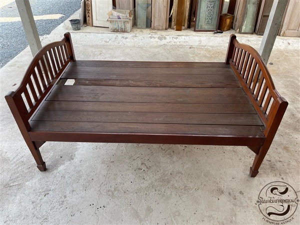เตียงไม้สักขาศรขนาด 4 ฟุตครึ่ง งานโบราณ