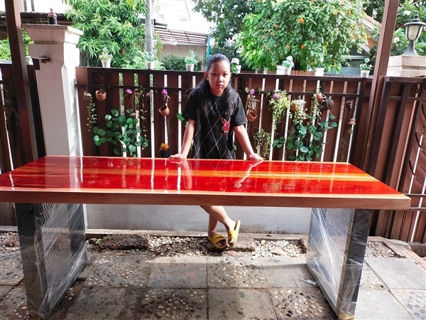 (ขายแล้ว)โต๊ะไม้รักแดง  ไม้มงคล หายาก 210 cm. | ร้าน Chat_Shop  (เฟอร์นิเจอร์ไม้)  - บางใหญ่ นนทบุรี